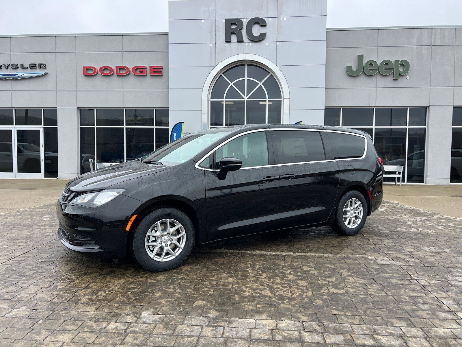 New 2026 Chrysler Voyager LX image 1