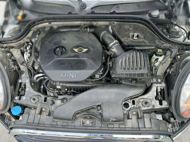 Used 2016 MINI Cooper 4-Door Hardtop FWD image 27