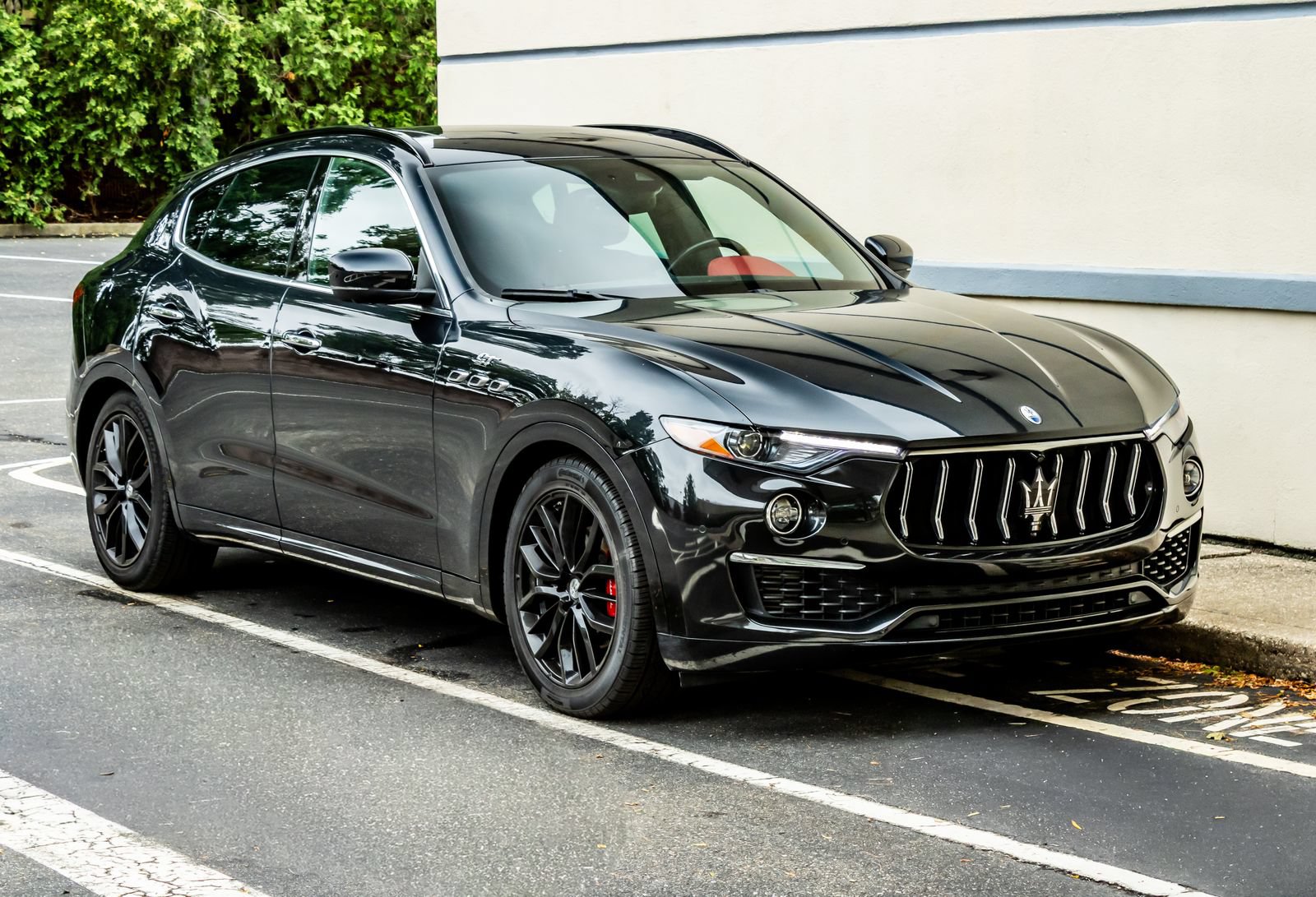 Used 2022 Maserati Levante GT AWD/4WD image 11