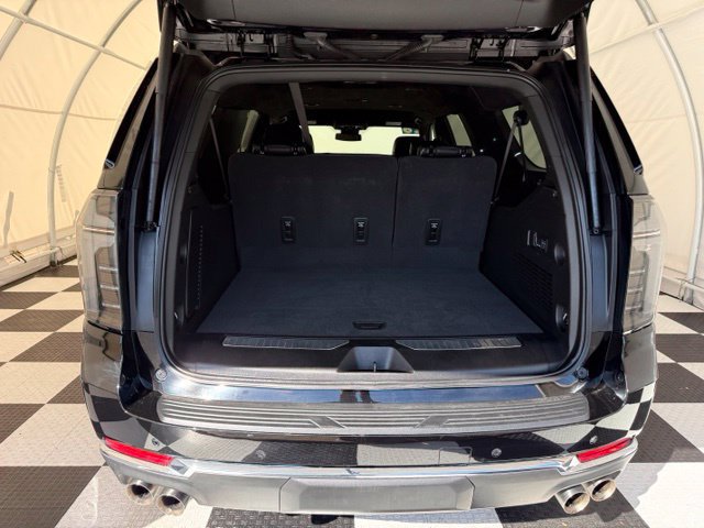 Used 2026 Chevrolet Suburban Premier AWD/4WD image 5