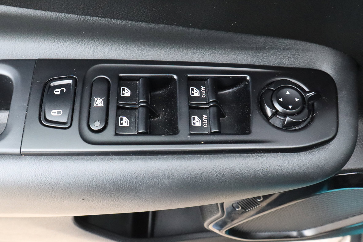 Used 2022 Jeep Renegade Altitude image 15