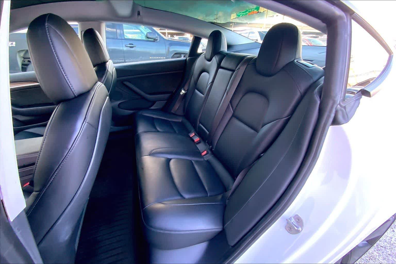 Used 2021 Tesla Model 3 Standard Range Plus RWD image 29