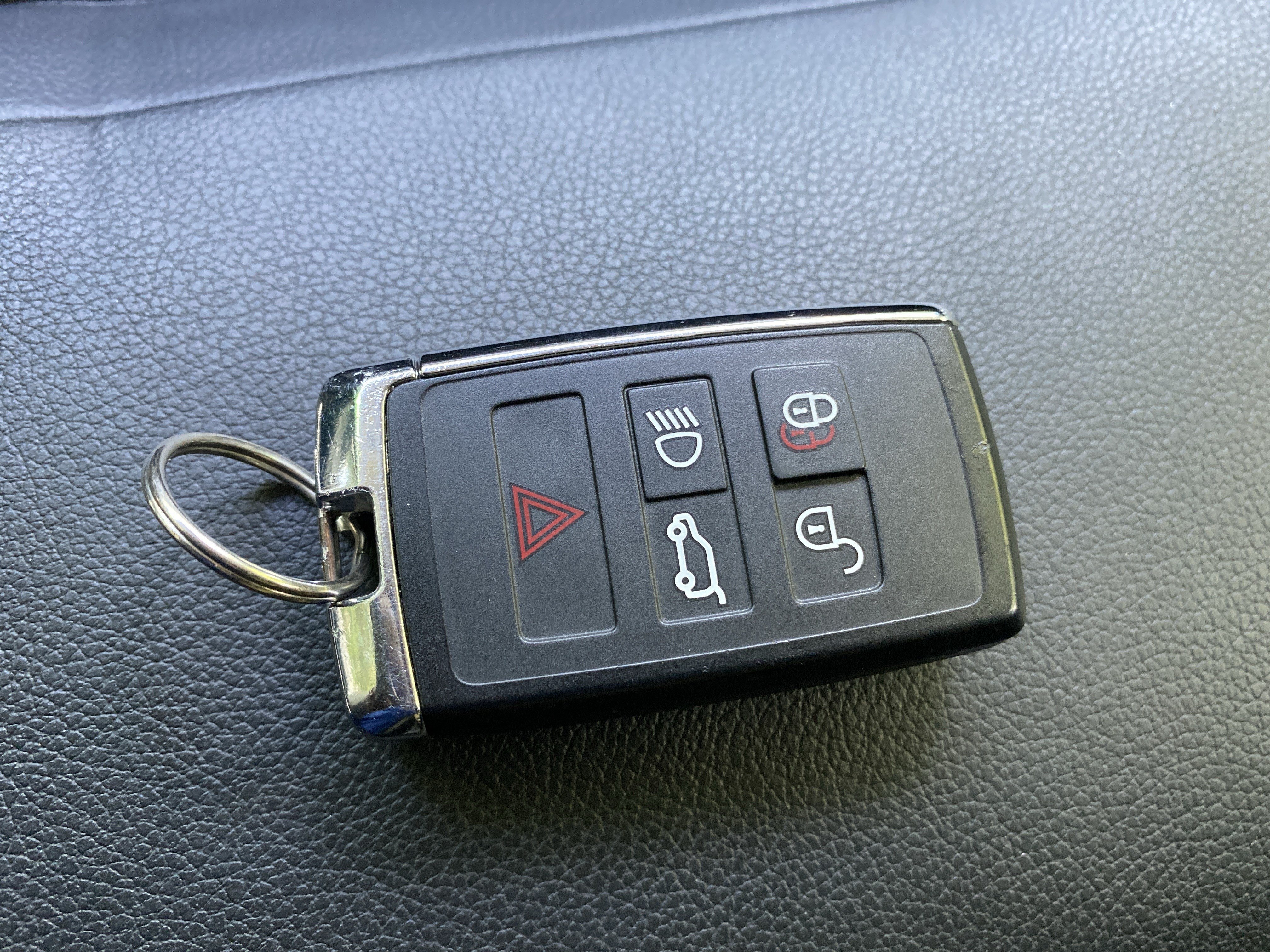 Used 2021 Land Rover Defender 90 First Edition AWD/4WD image 37