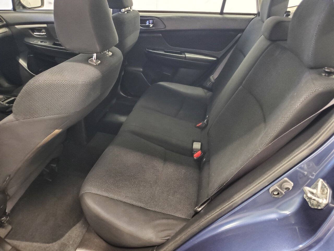 Used 2012 Subaru Impreza 2.0i Premium w/ All-Weather Pkg AWD/4WD image 12