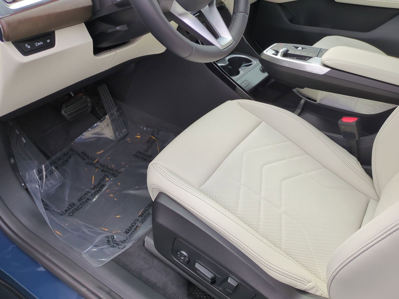 Certified 2026 BMW X1 xDrive28i w/ Technology Package image 16