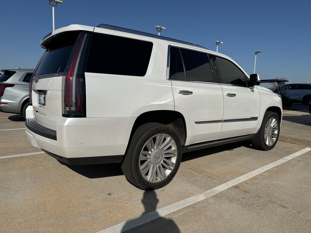 Used 2017 Cadillac Escalade Platinum image 3