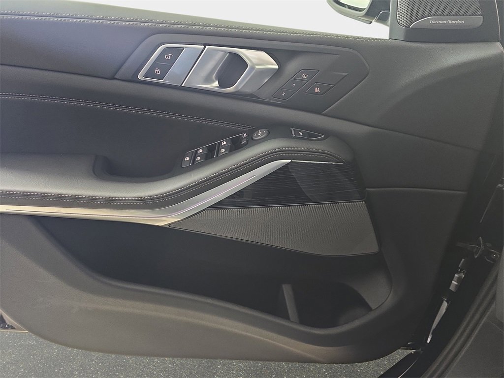 New 2026 BMW X5 xDrive40i w/ M Sport Package image 27