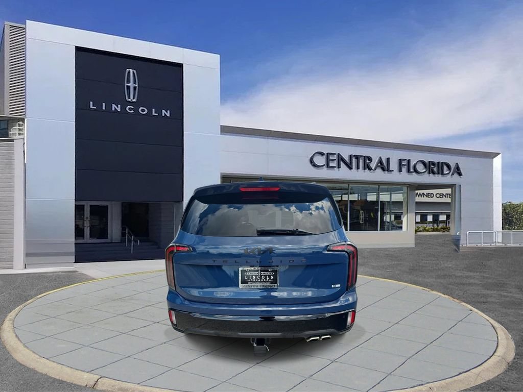 Used 2025 Kia Telluride EX X-Line AWD/4WD image 4