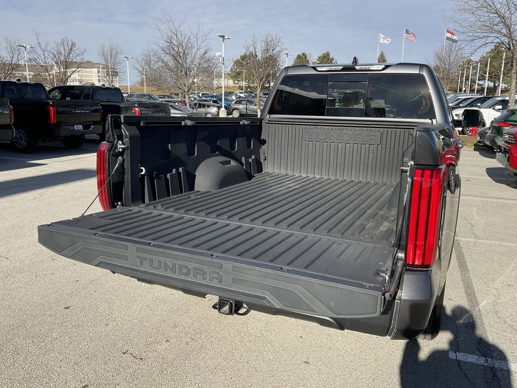 Used 2022 Toyota Tundra SR5 image 6