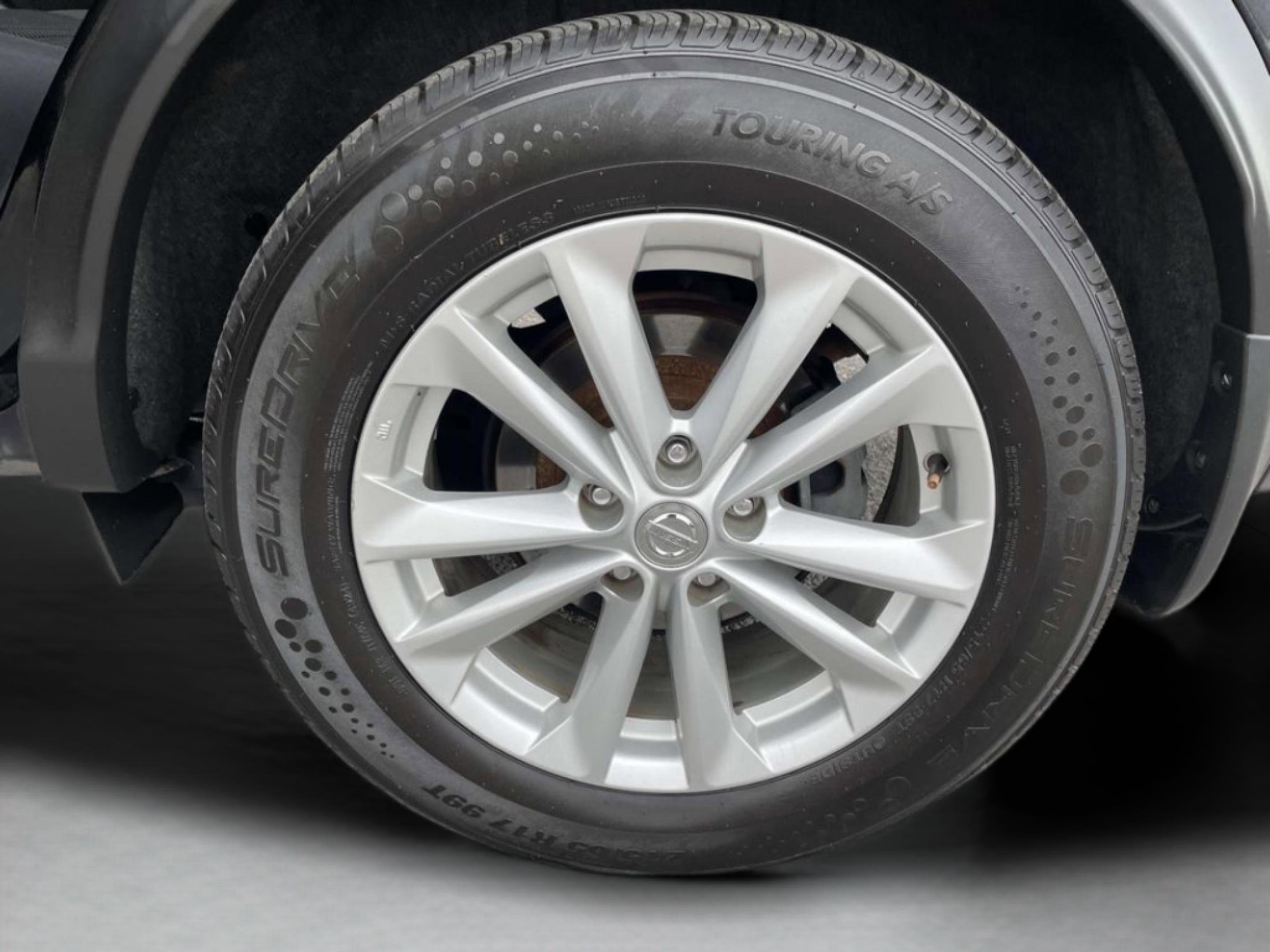 Used 2017 Nissan Rogue Sport S w/ S Appearance Package image 14