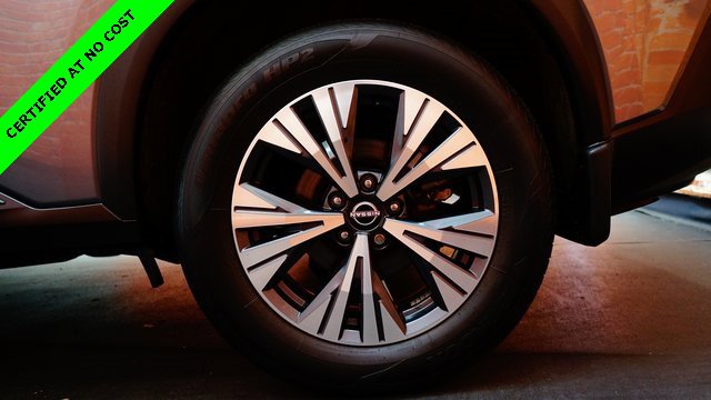 Used 2022 Nissan Rogue SV image 77