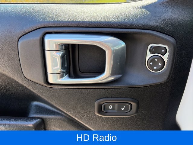 Used 2021 Jeep Wrangler Unlimited Rubicon AWD/4WD image 17