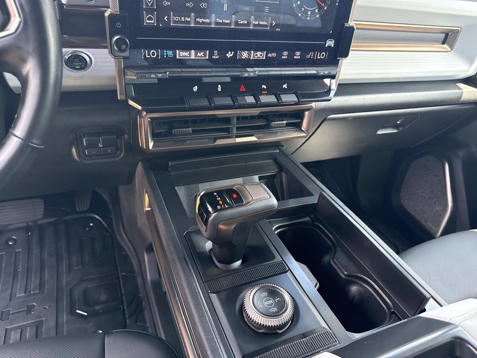 Used 2024 GMC Hummer EV 2X AWD/4WD image 25