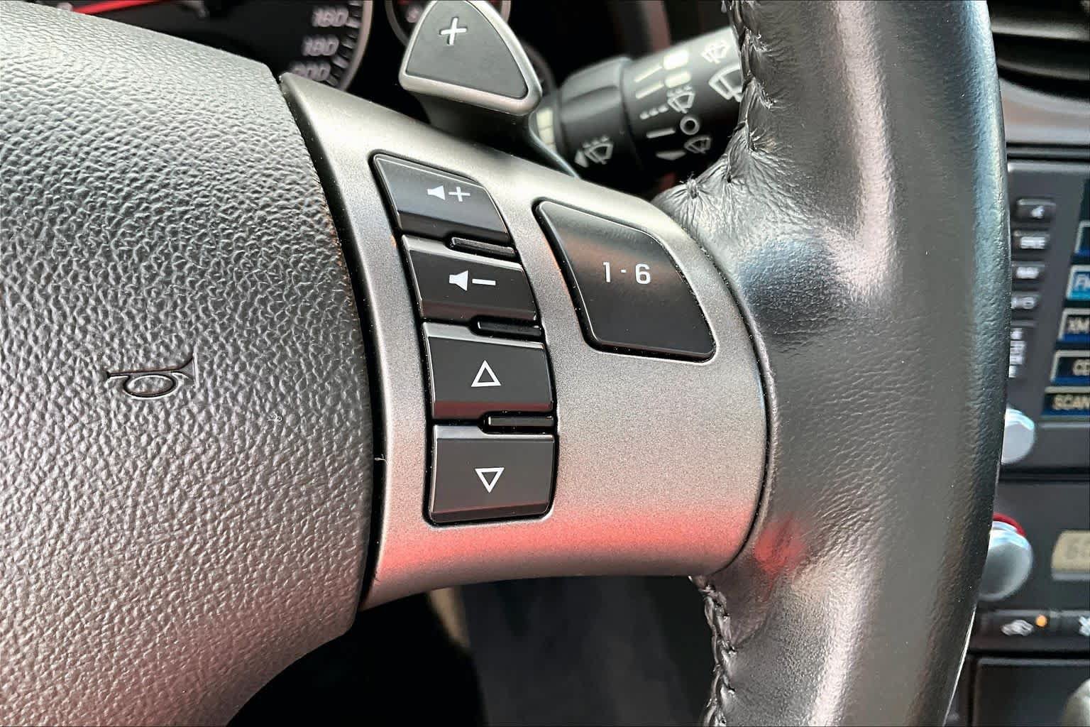Used 2007 Chevrolet Corvette Coupe w/ Preferred Equipment Group RWD image 18