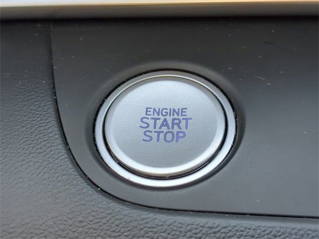 Used 2023 Hyundai Elantra SEL w/ Convenience Package image 25