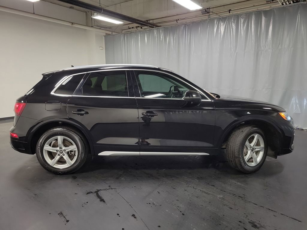 Used 2021 Audi Q5 2.0T Premium w/ Convenience Package image 9