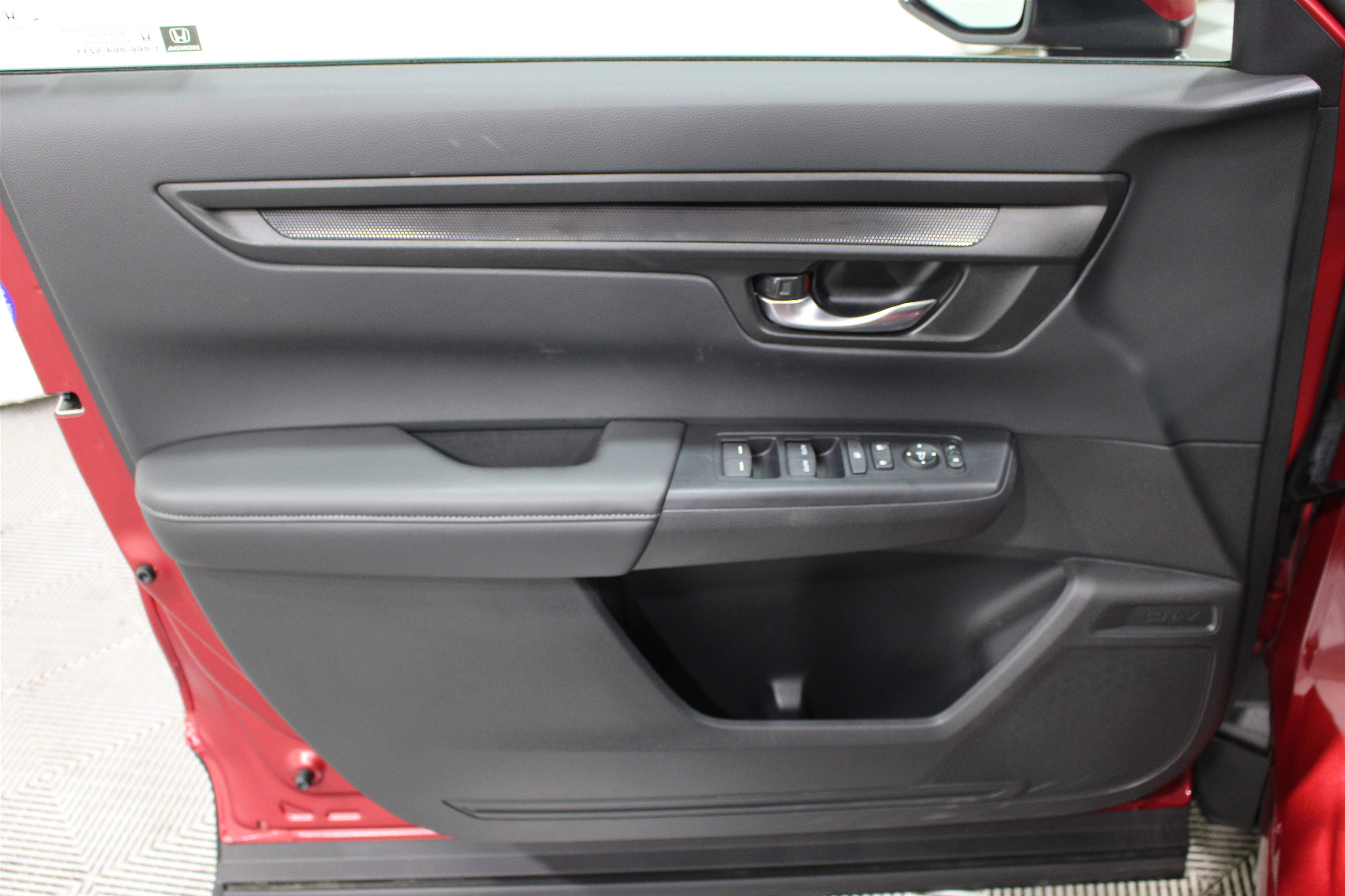 Used 2025 Honda CR-V EX image 6