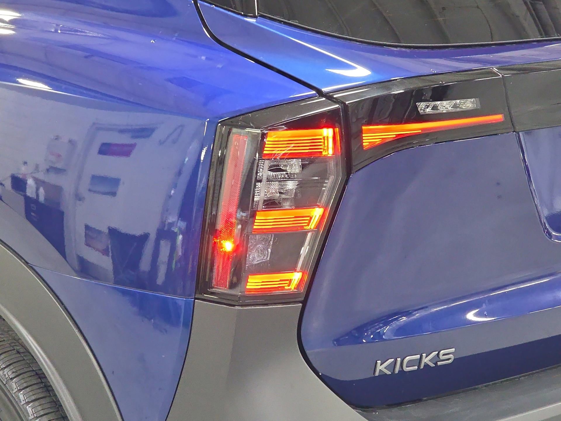 New 2026 Nissan Kicks SR w/ Cold Weather Package image 32