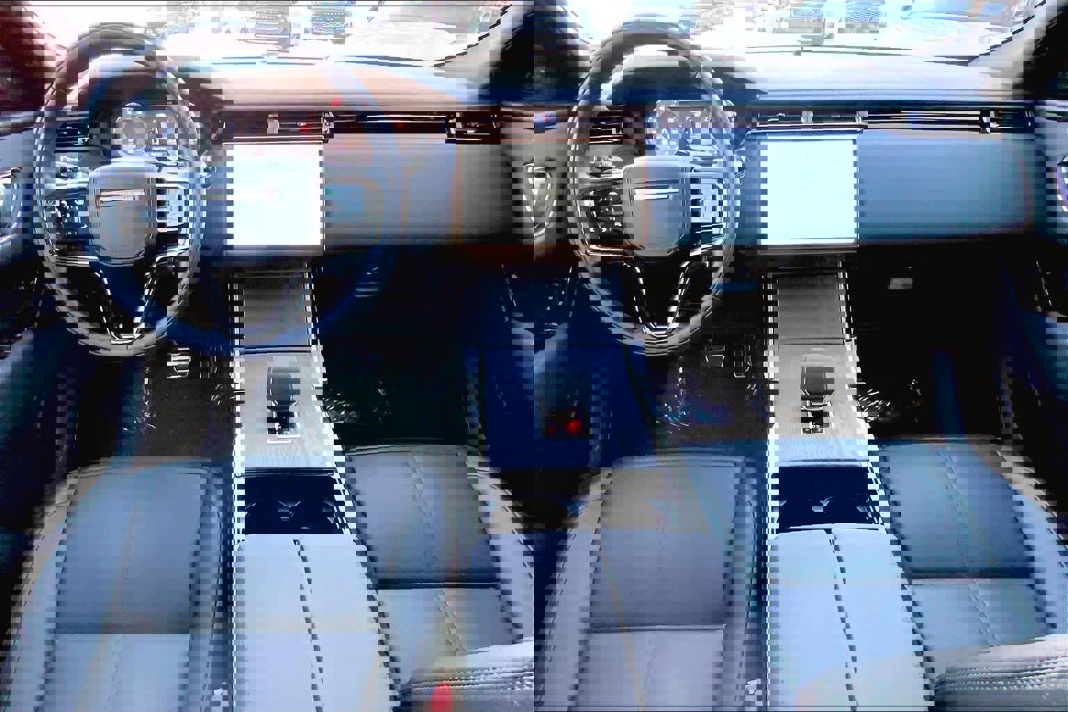 Certified 2026 Land Rover Range Rover Velar Dynamic SE image 15