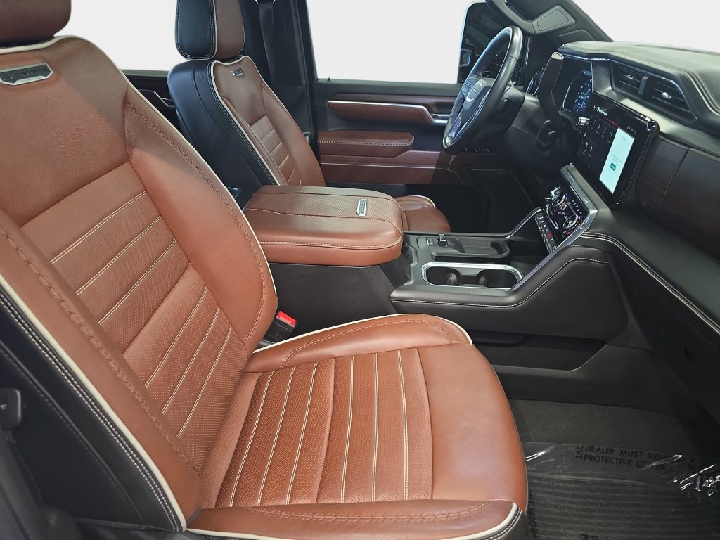 Used 2024 GMC Sierra 2500 Denali Ultimate w/ Max Trailering Package AWD/4WD image 12