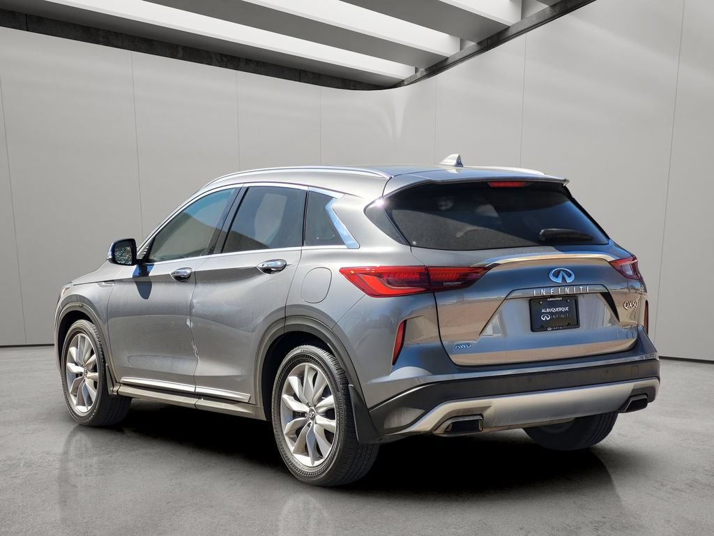 Used 2021 INFINITI QX50 Luxe w/ Accent Package AWD/4WD image 2