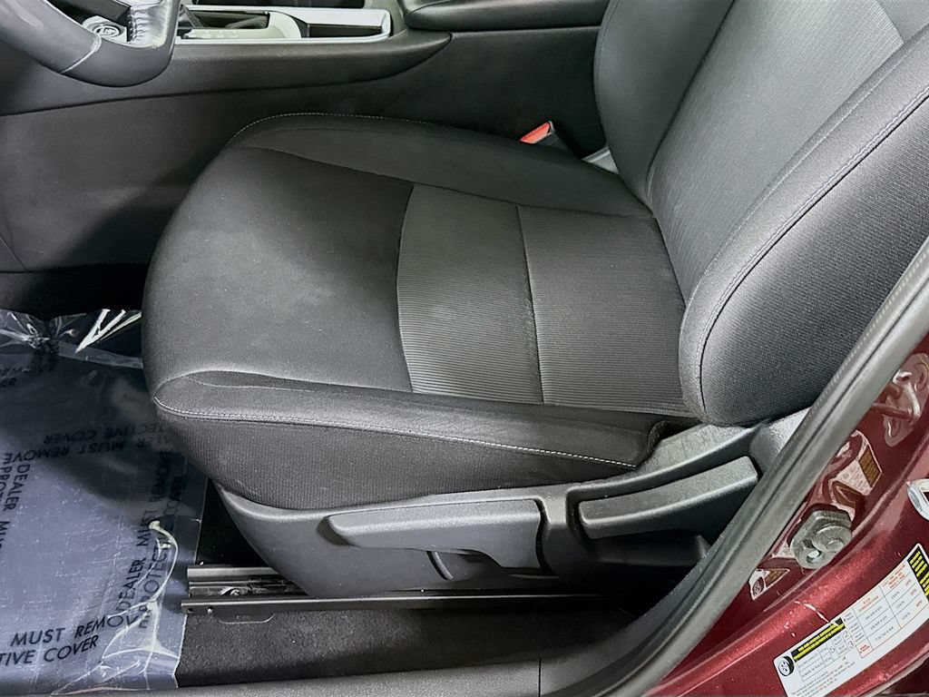 Certified 2021 Nissan Sentra SV FWD image 23