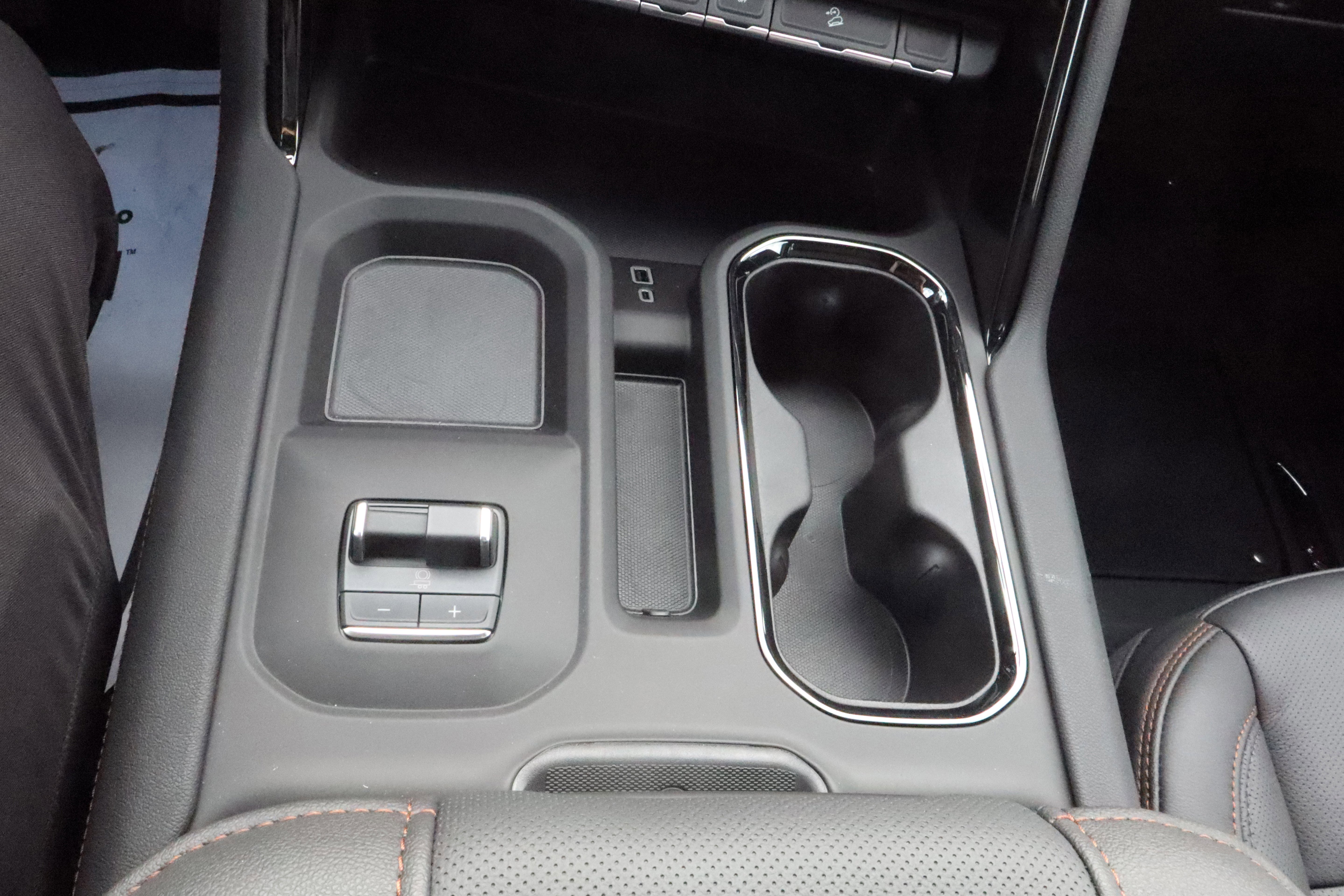 New 2026 GMC Sierra 2500 AT4 w/ AT4 Premium Plus Package image 15