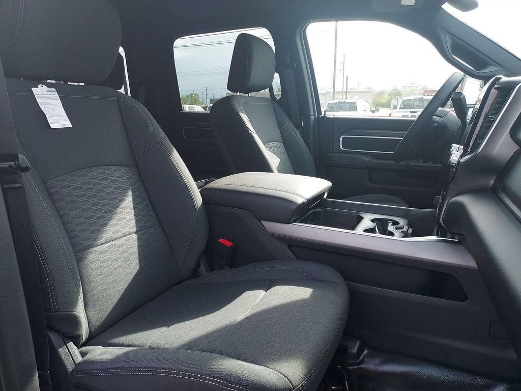 New 2026 RAM 2500 Big Horn AWD/4WD image 30