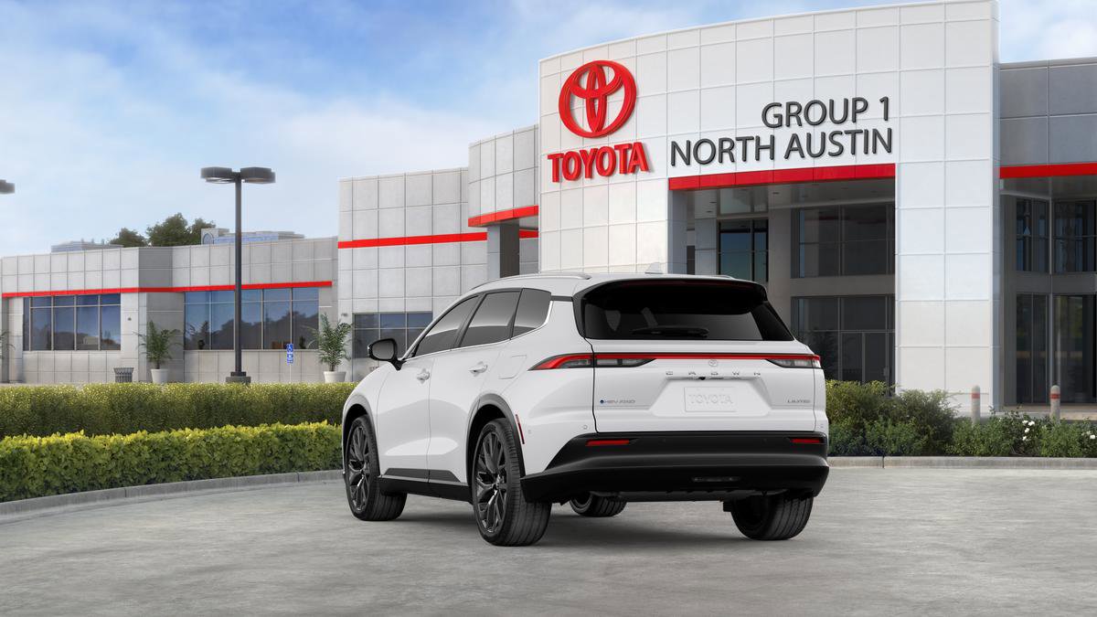 New 2026 Toyota Crown Signia image 7