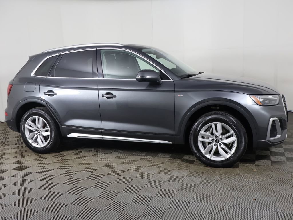 Used 2023 Audi Q5 2.0T Premium w/ Convenience Package image 19