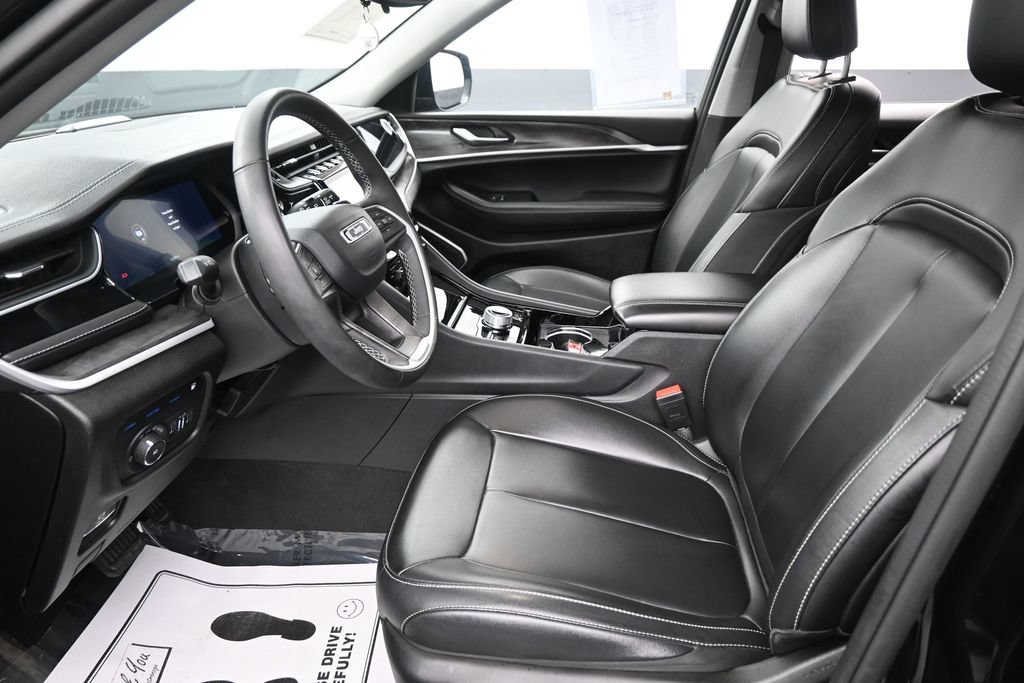 Used 2023 Jeep Grand Cherokee 4WD 4xe image 23