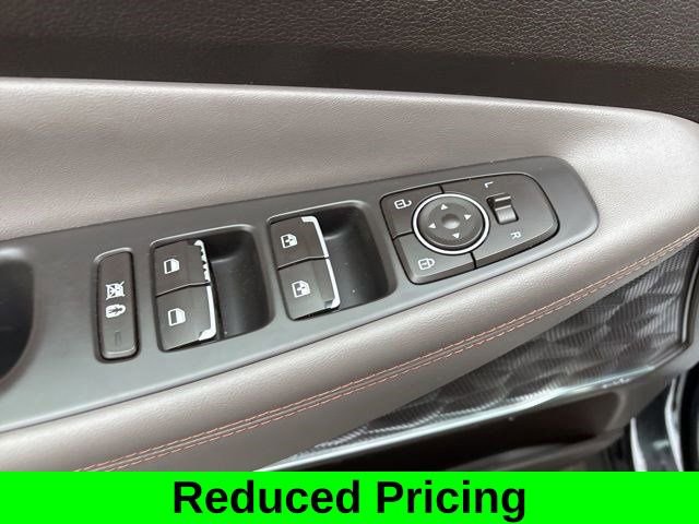 Used 2019 Hyundai Santa Fe AWD image 12