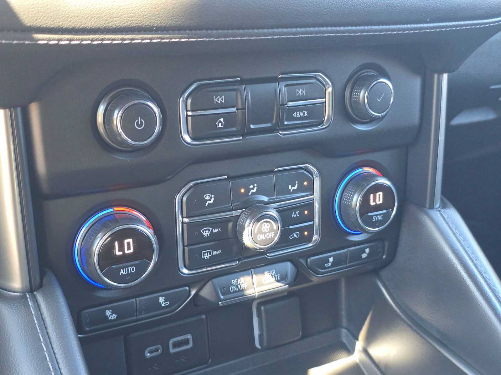 Used 2021 Chevrolet Tahoe LT AWD/4WD image 28