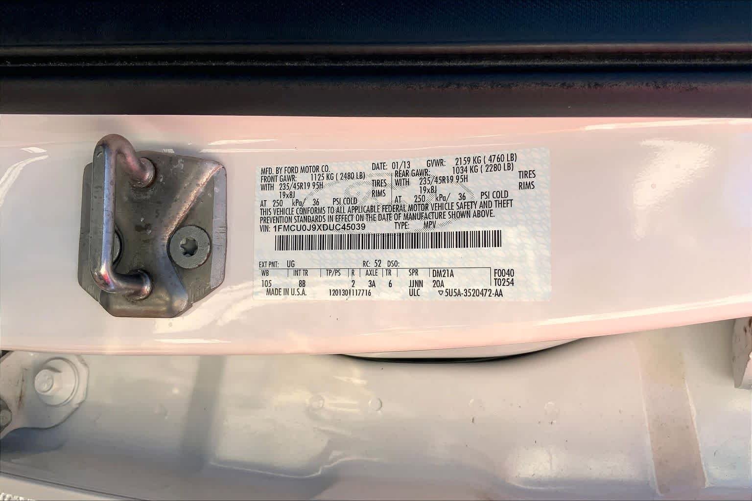 Used 2013 Ford Escape Titanium FWD image 34