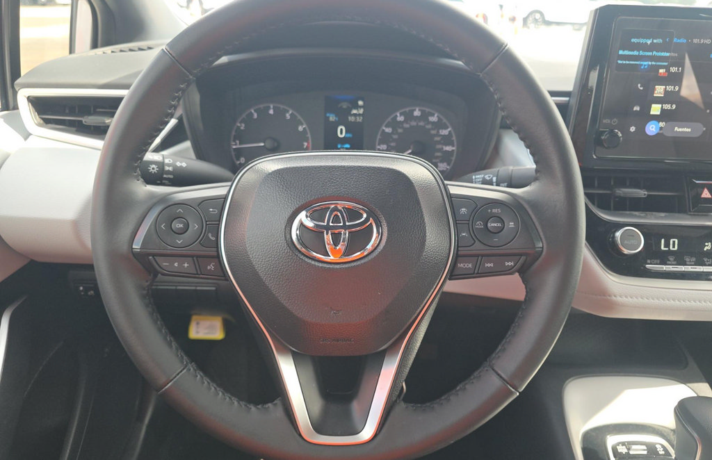 Used 2025 Toyota Corolla SE FWD image 11
