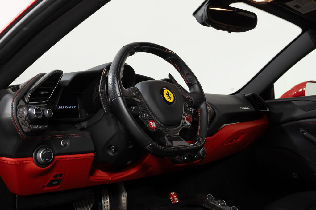Certified 2018 Ferrari 488 GTB RWD image 26