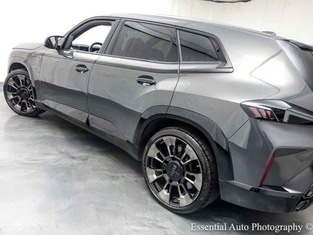 Used 2023 BMW XM AWD/4WD image 10