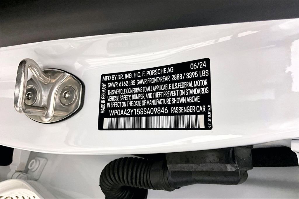 Used 2025 Porsche Taycan image 26