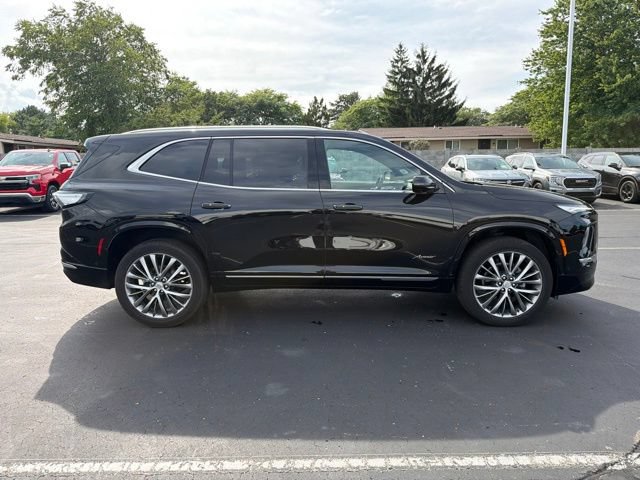 Used 2026 Buick Enclave Avenir AWD/4WD image 5