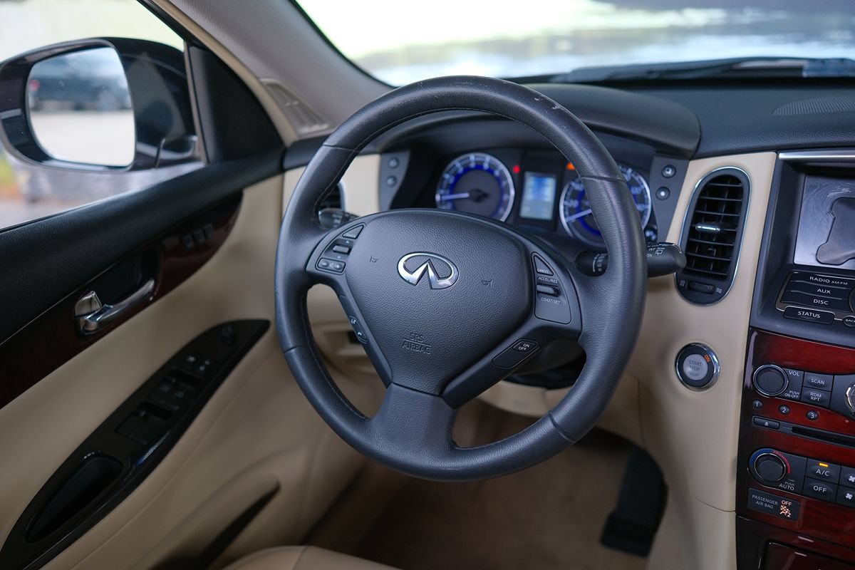 Used 2016 INFINITI QX50 2WD w/ Premium Package image 48