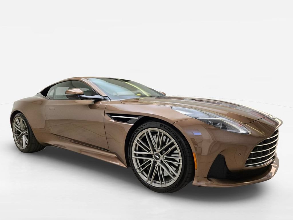 Used 2024 Aston Martin DB12 Coupe RWD image 3