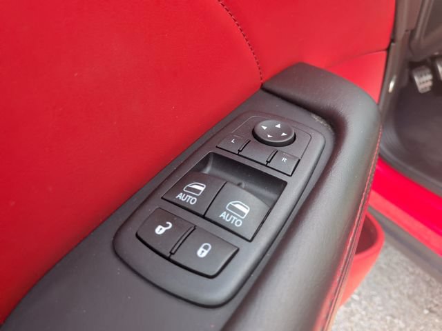 Used 2016 Dodge Challenger R/T Scat Pack RWD image 10