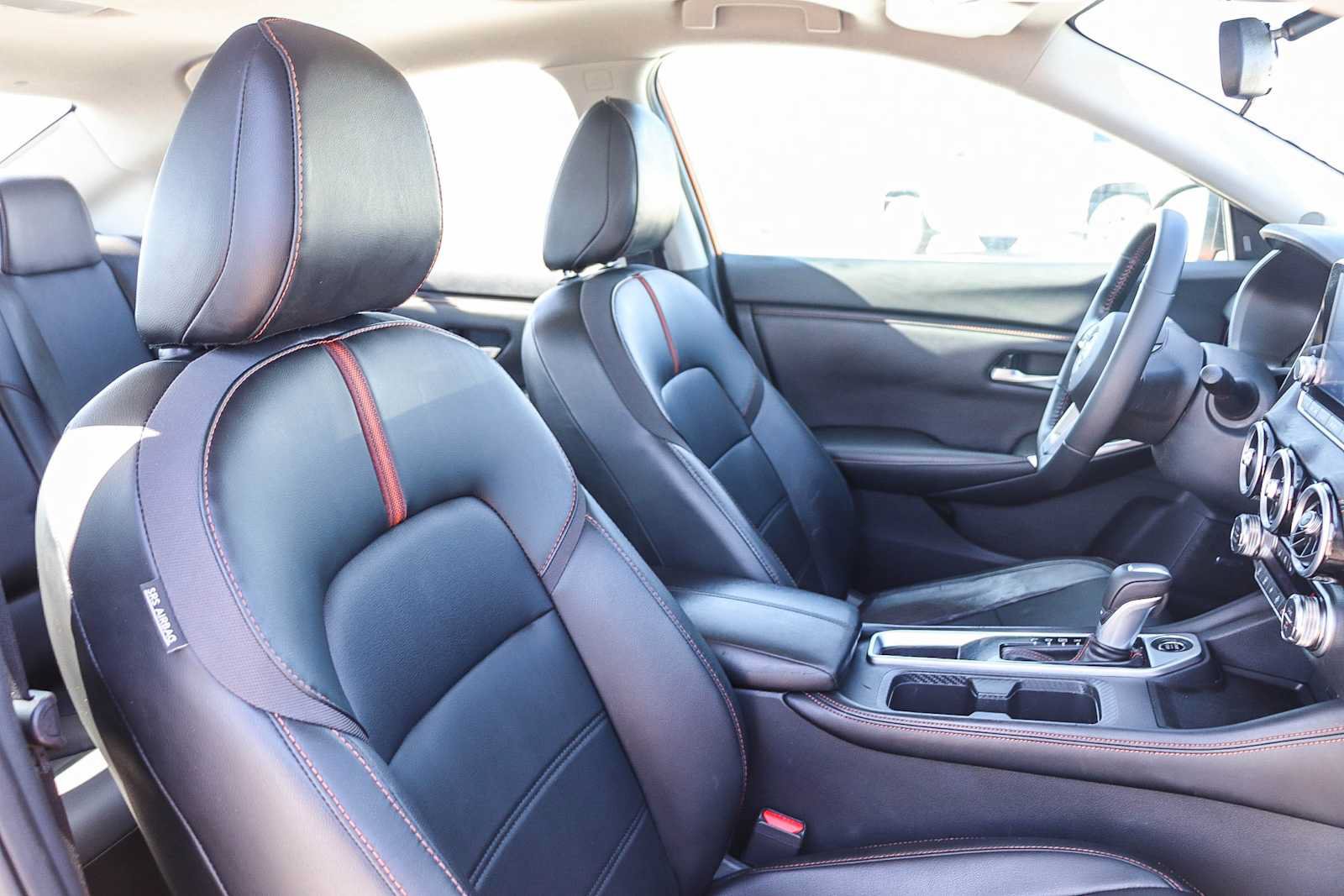 Used 2022 Nissan Sentra SR w/ SR Premium Package FWD image 16