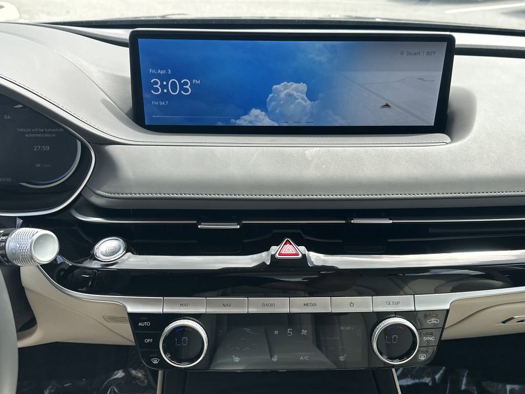 Used 2024 Genesis G80 2.5T image 11