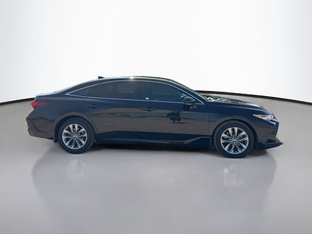 Used 2022 Toyota Avalon XLE FWD image 8