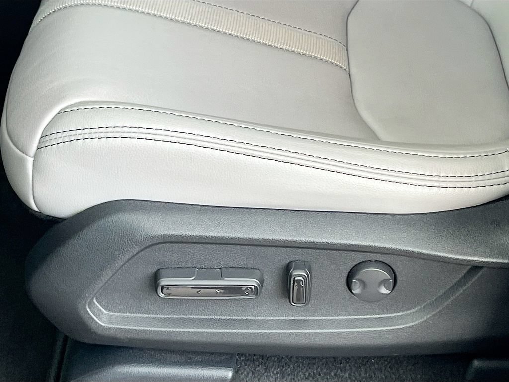 Used 2025 Honda Pilot EX-L image 20