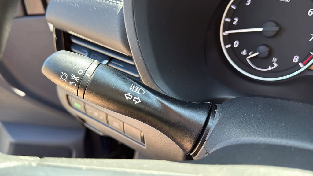 Certified 2025 Nissan Sentra SV w/ Trunk Package image 26