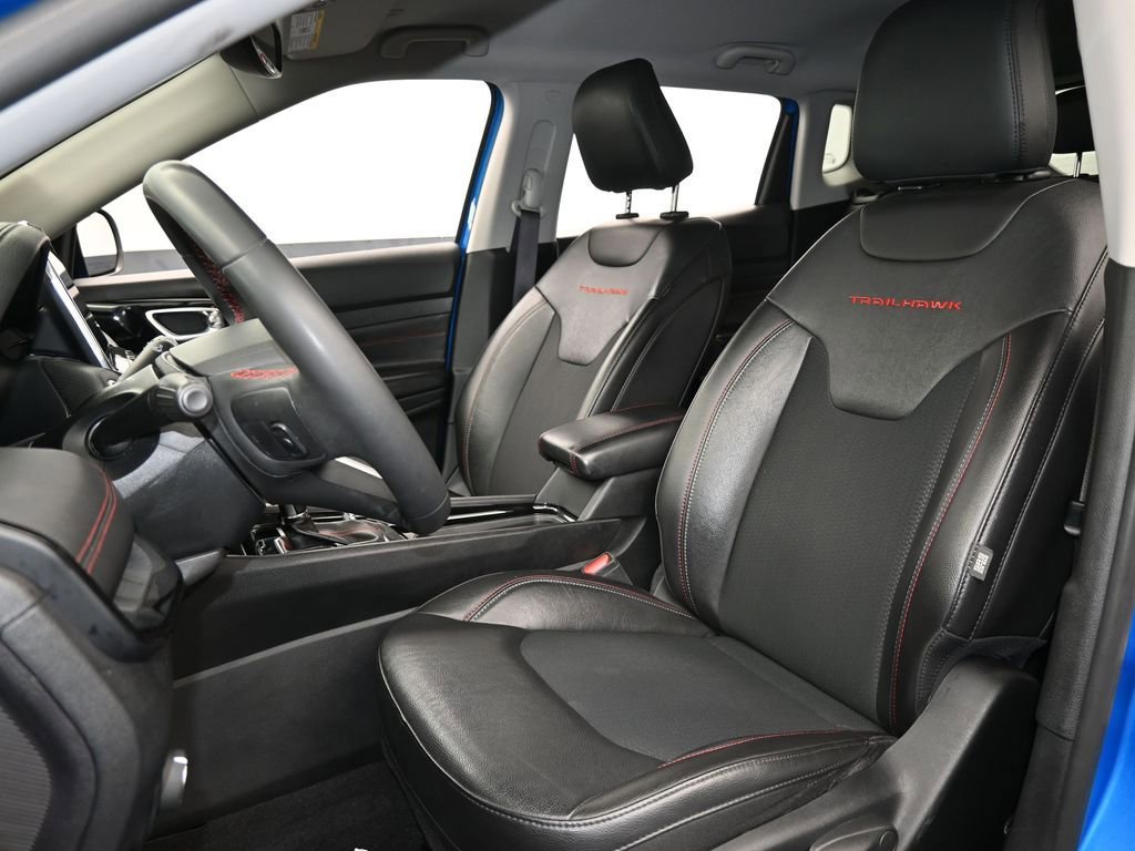 Used 2022 Jeep Compass Trailhawk image 10