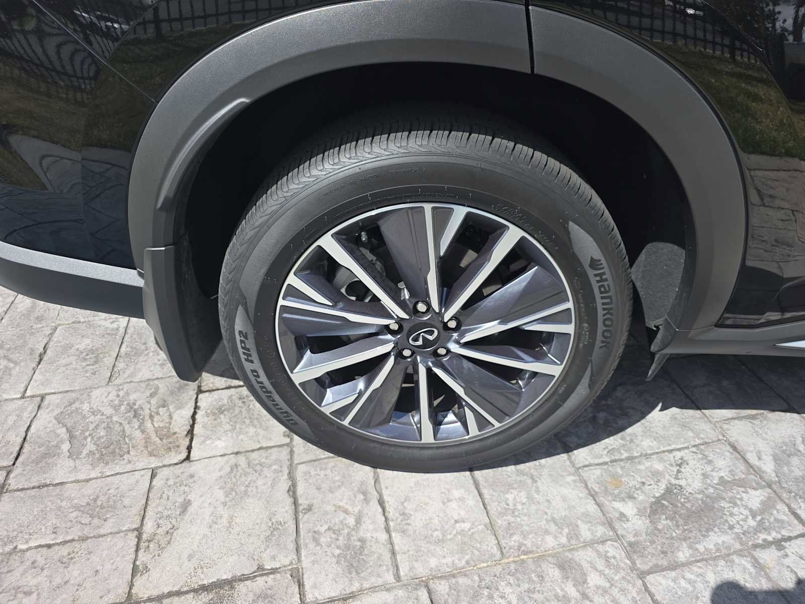 Certified 2026 INFINITI QX60 Luxe w/ Cargo Package image 5