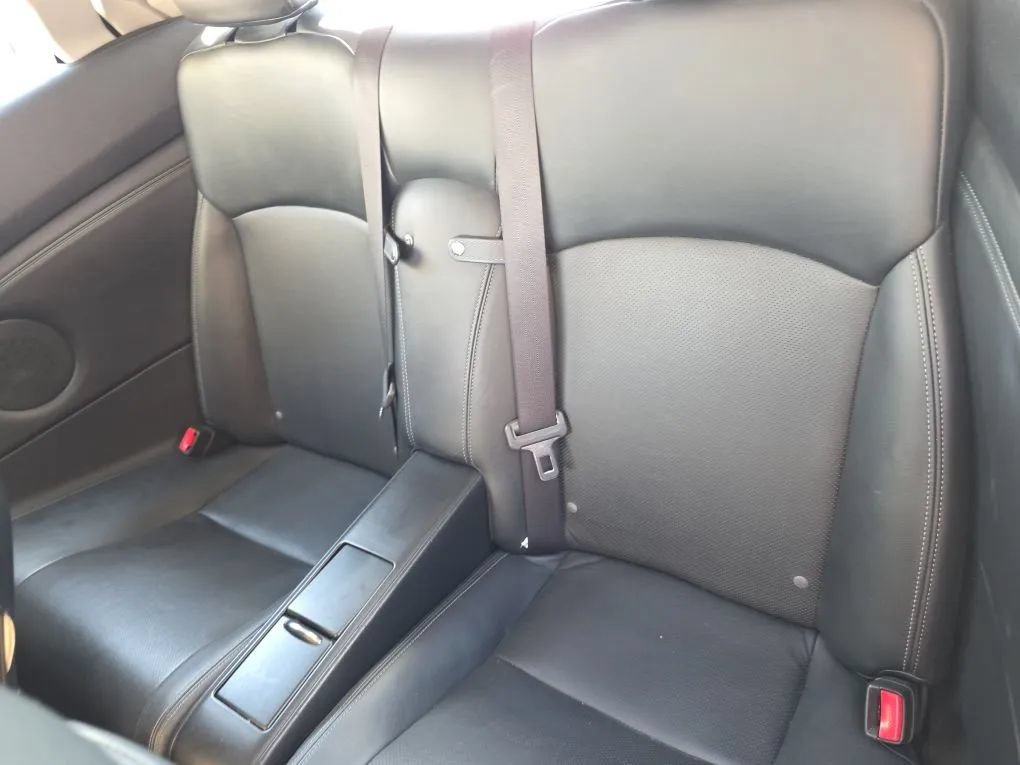 Used 2010 Lexus IS 350C RWD image 13
